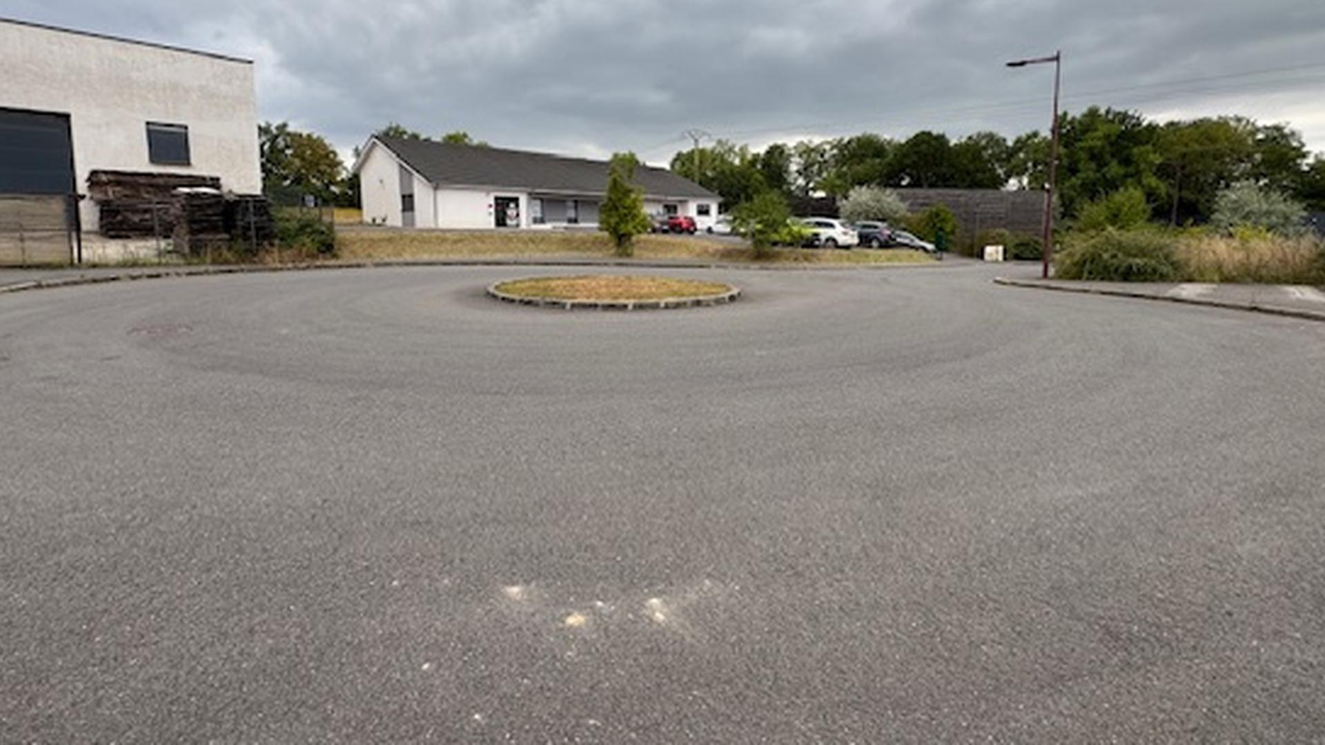 Commercial property in Rettel - Plus