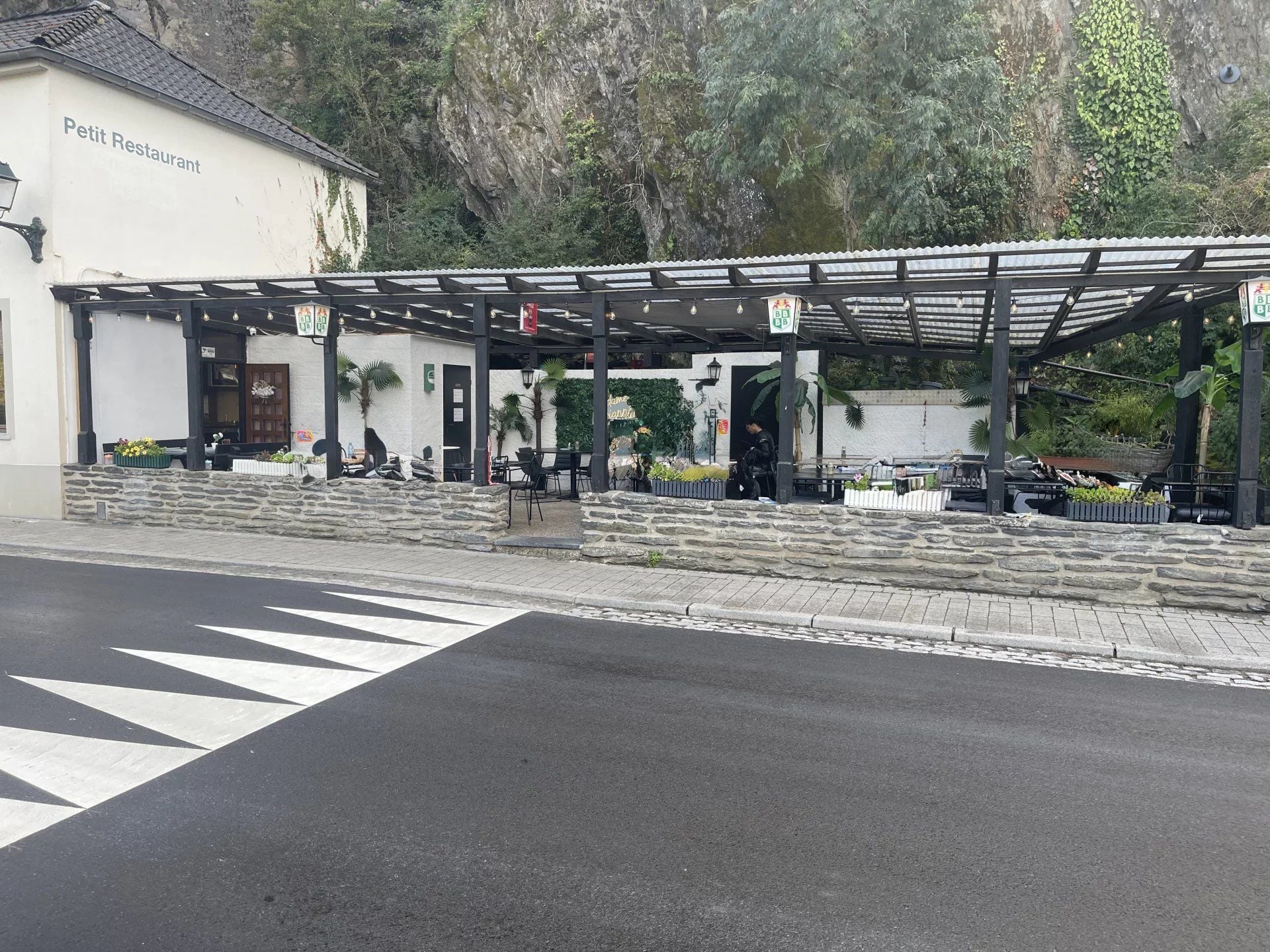 Edifício misto de comércio e habitação em Vianden — 4
