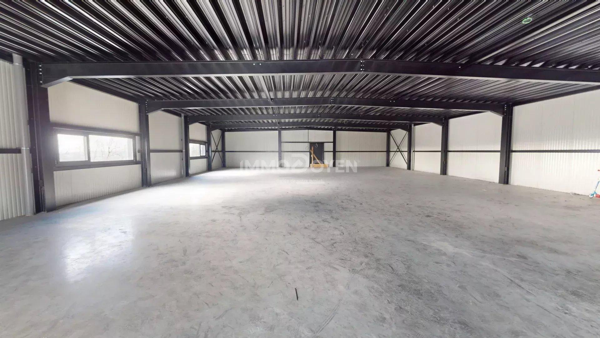 Hall 390m² - Weyler - Aanzicht 5