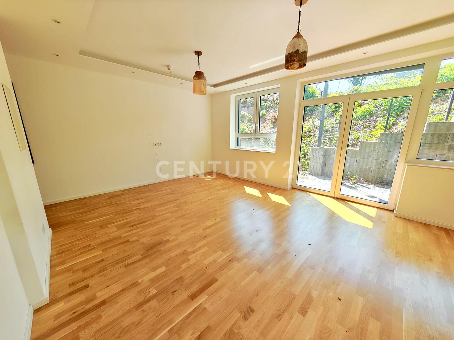 Commercial property in Riegelsberg - Mehr