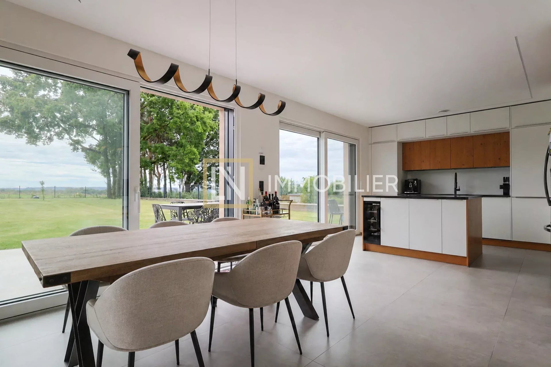 4-bedroom House in Eltz - Vue 6