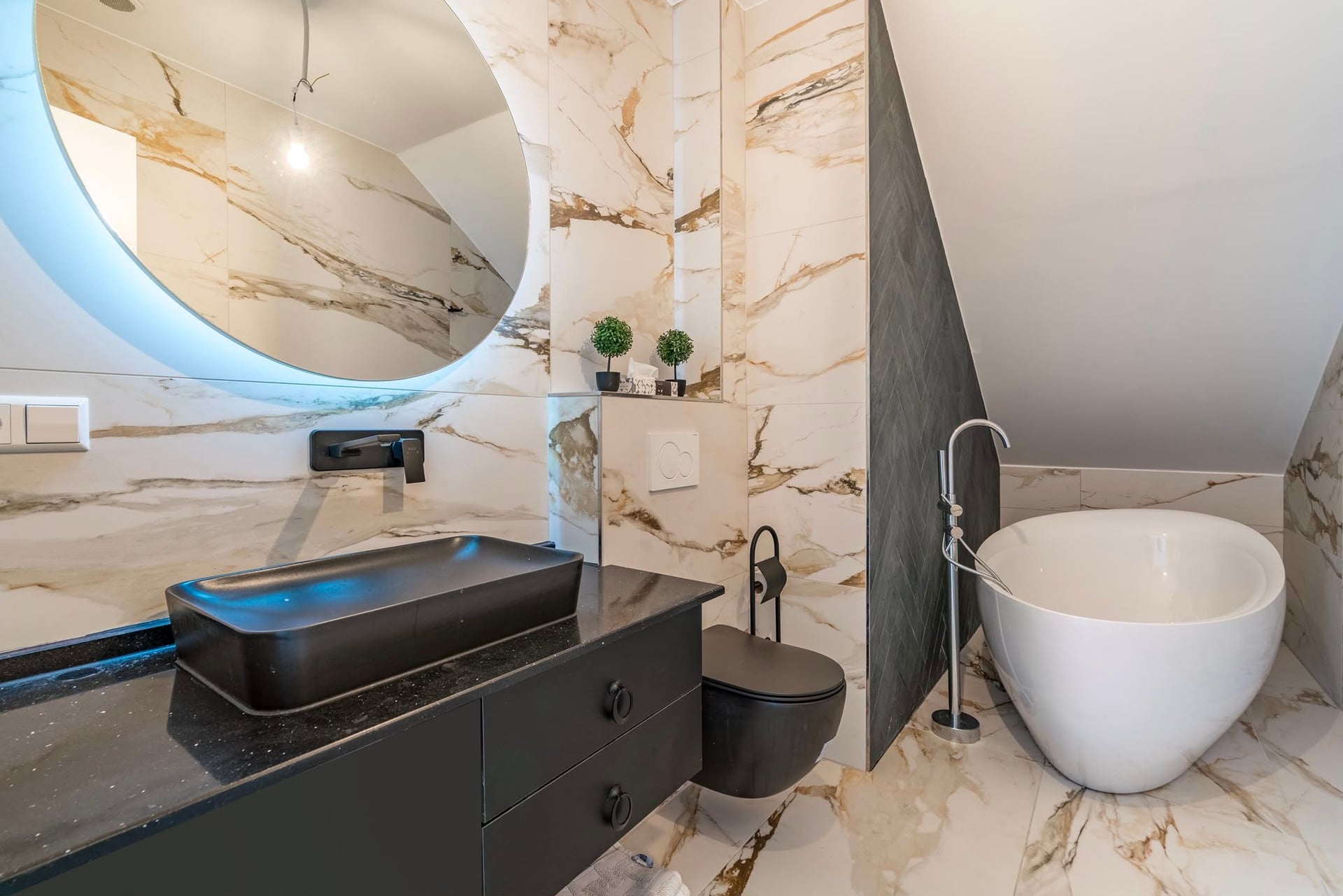 Luxembourg – Filsdorf – Exceptional Triplex, 6 Bedrooms, Garden, Terrace & Double Garage — Filsdorf — 4