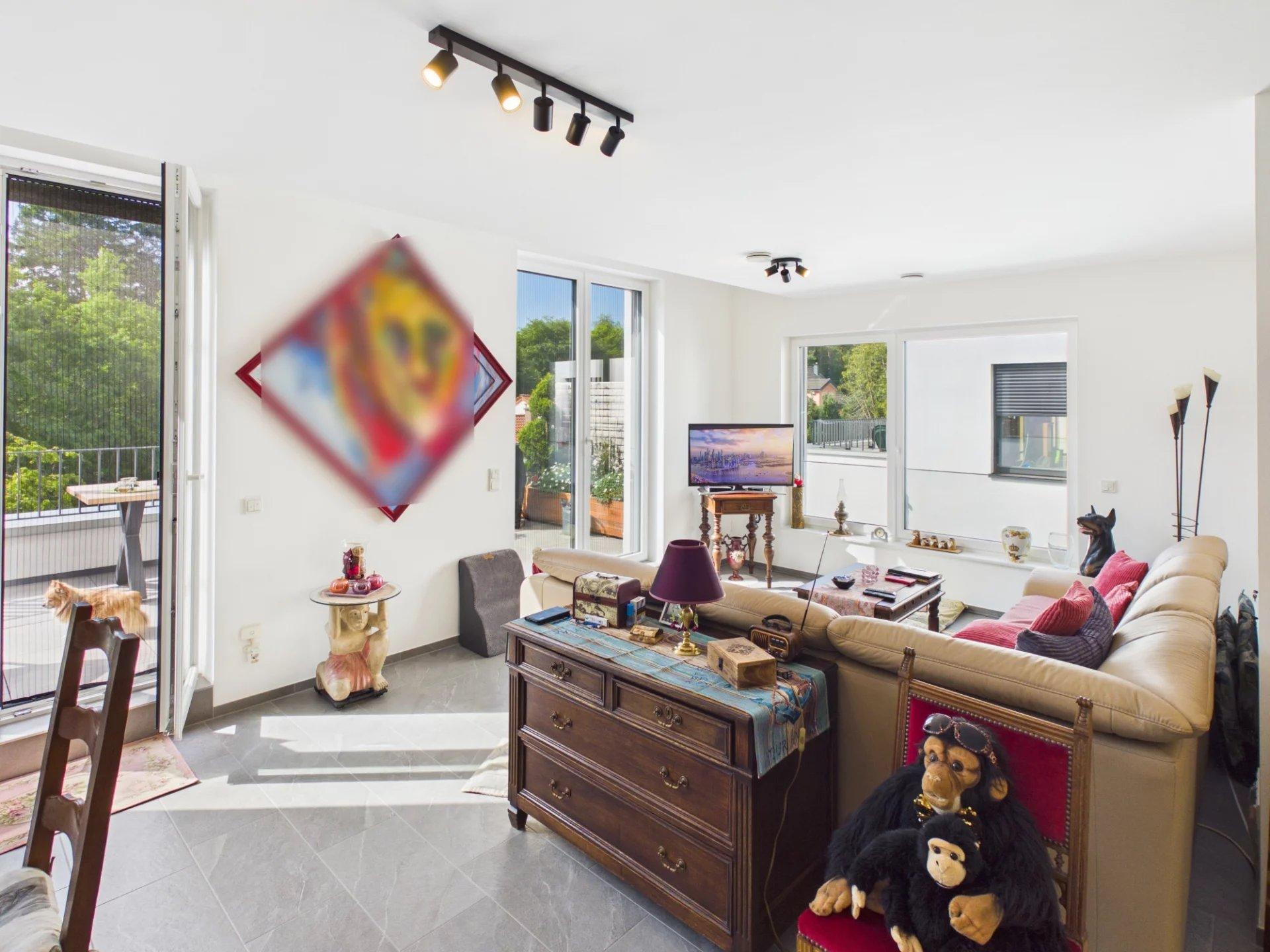 Beautiful 2 bedroom flat with large terrace for sale in Beaufort - Vue 5