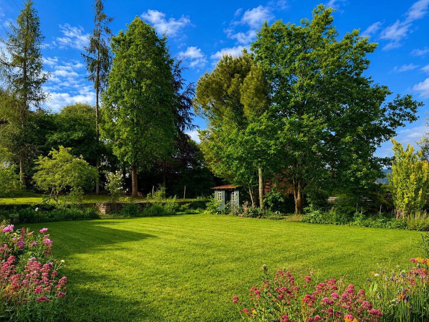 Tomt, 953 m²