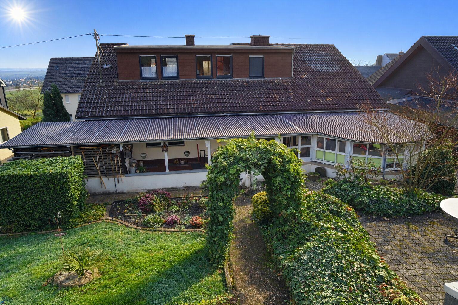 4-bedroom Commercial property in Hetzerath - Ansicht 2