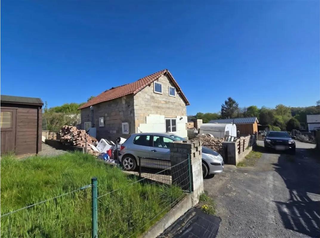 2-bedroom House in Hastière - Aanzicht 2