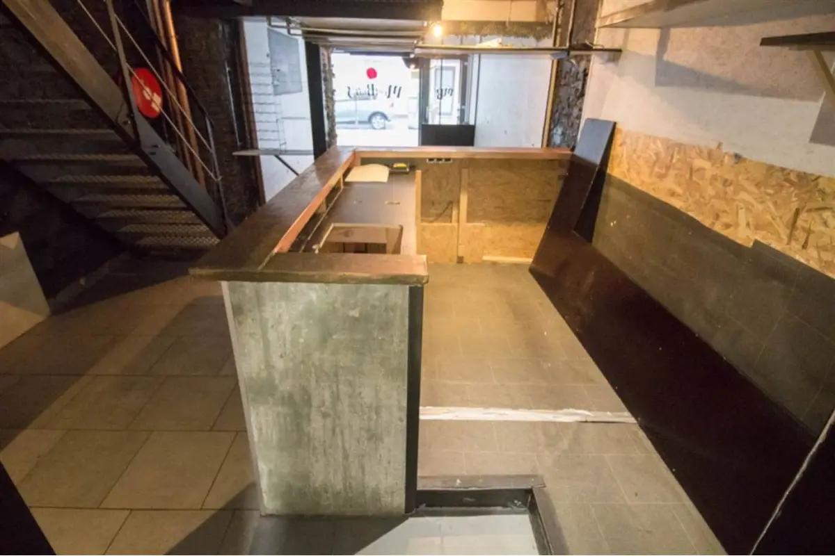 Commercial property in Charleroi - Aanzicht 5