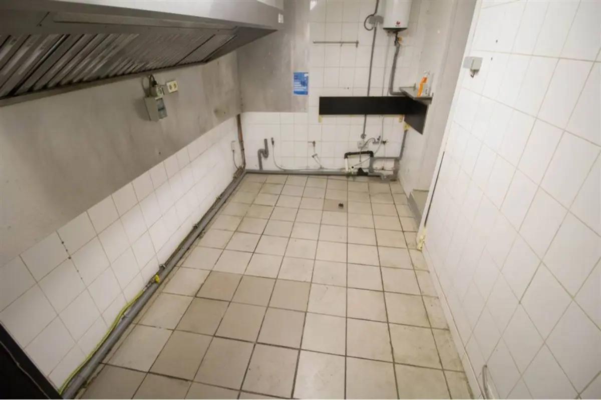 Commercial property in Charleroi - Aanzicht 6