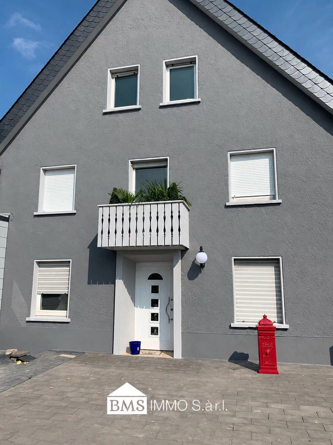 Geräumige Doppelhaushälfte mit großem Garten in Speicher - Ansicht 2