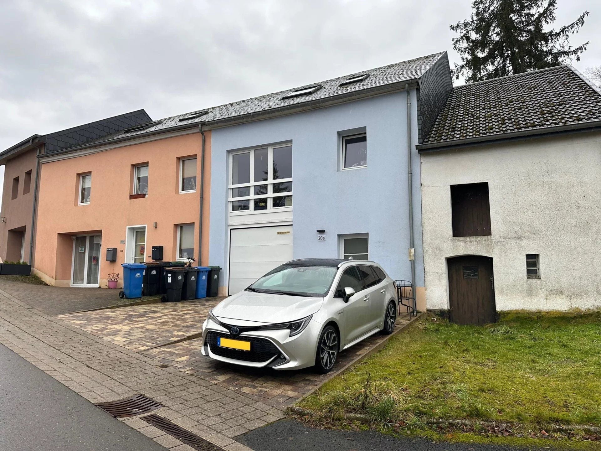 ZU VERKAUFEN – Doppelhaushälfte in Harlange — photo 4