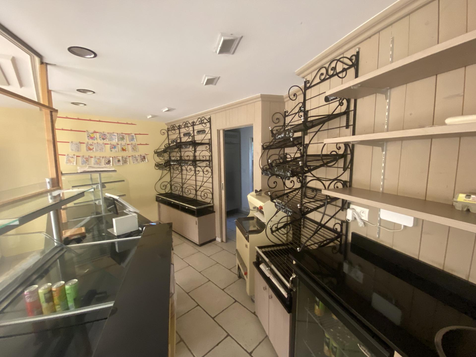Commercial property in Cosnes-et-Romain - Vue 4