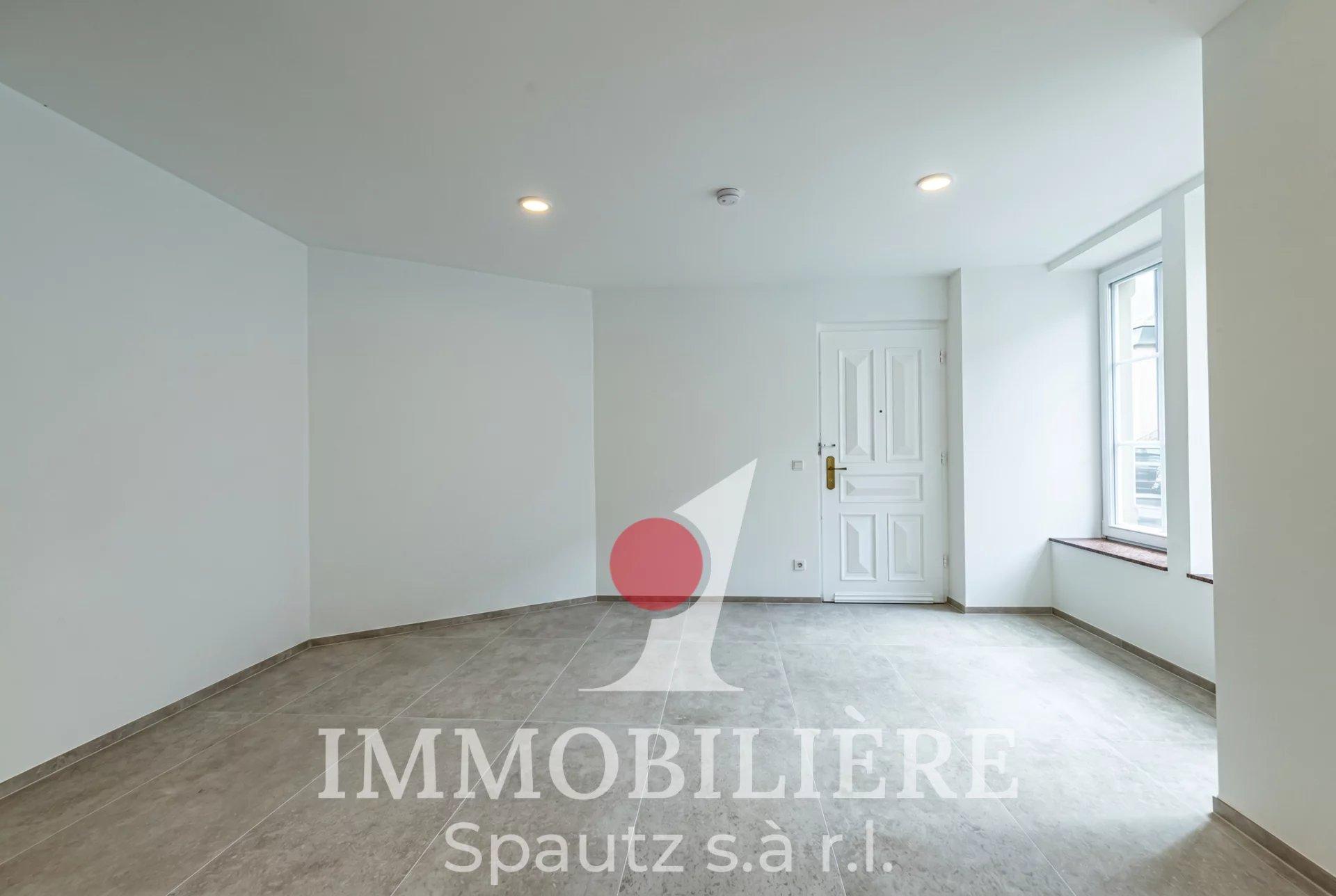 FOR SALE – Fully renovated ground-floor commercial / office space in Echternach - Vue 5