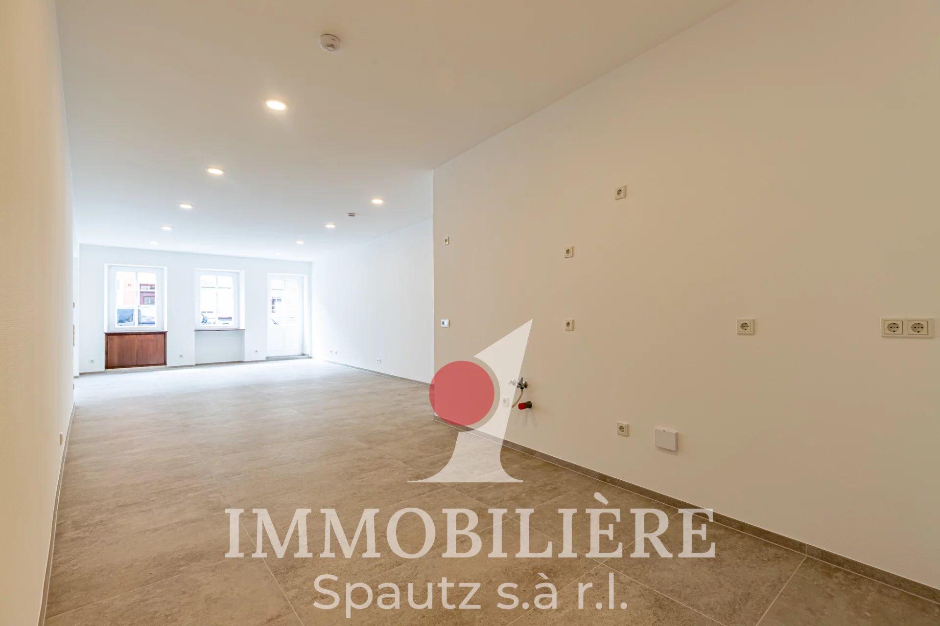 FOR SALE – Fully renovated ground-floor commercial / office space in Echternach - Vue 6