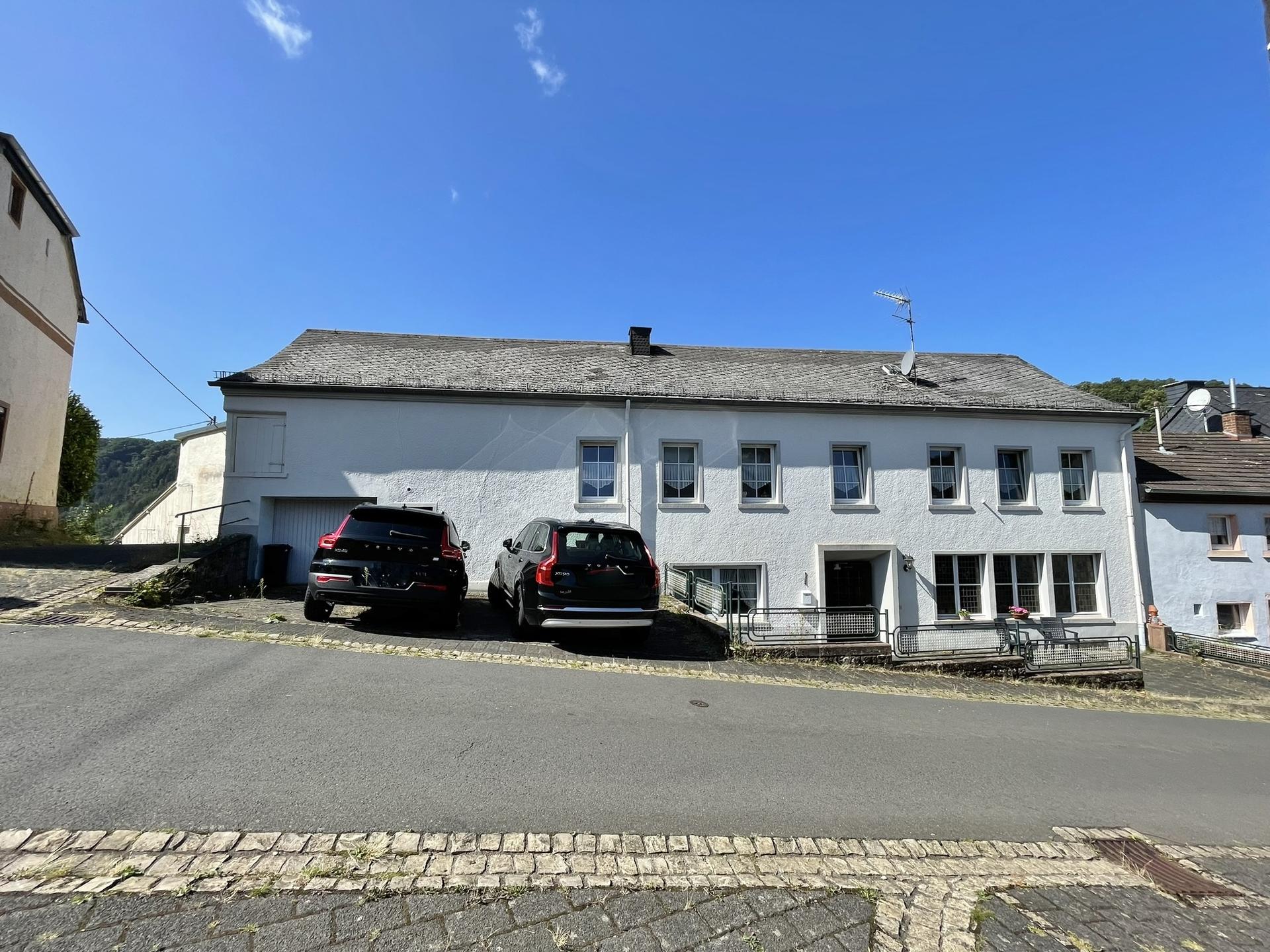 15-bedroom House in Densborn, Densborn