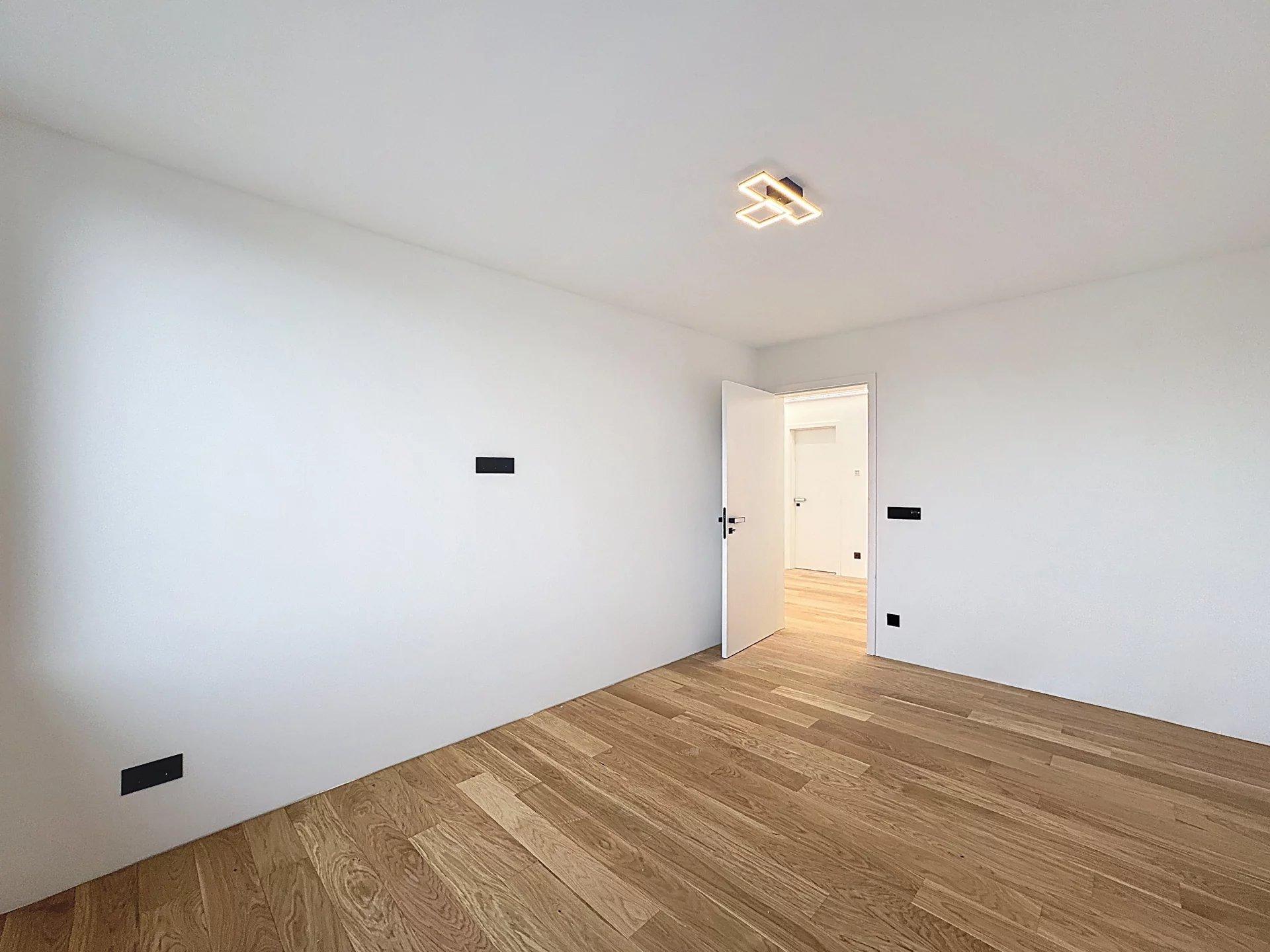 Penthouse - Top floor - Private elevator access - Vue 6