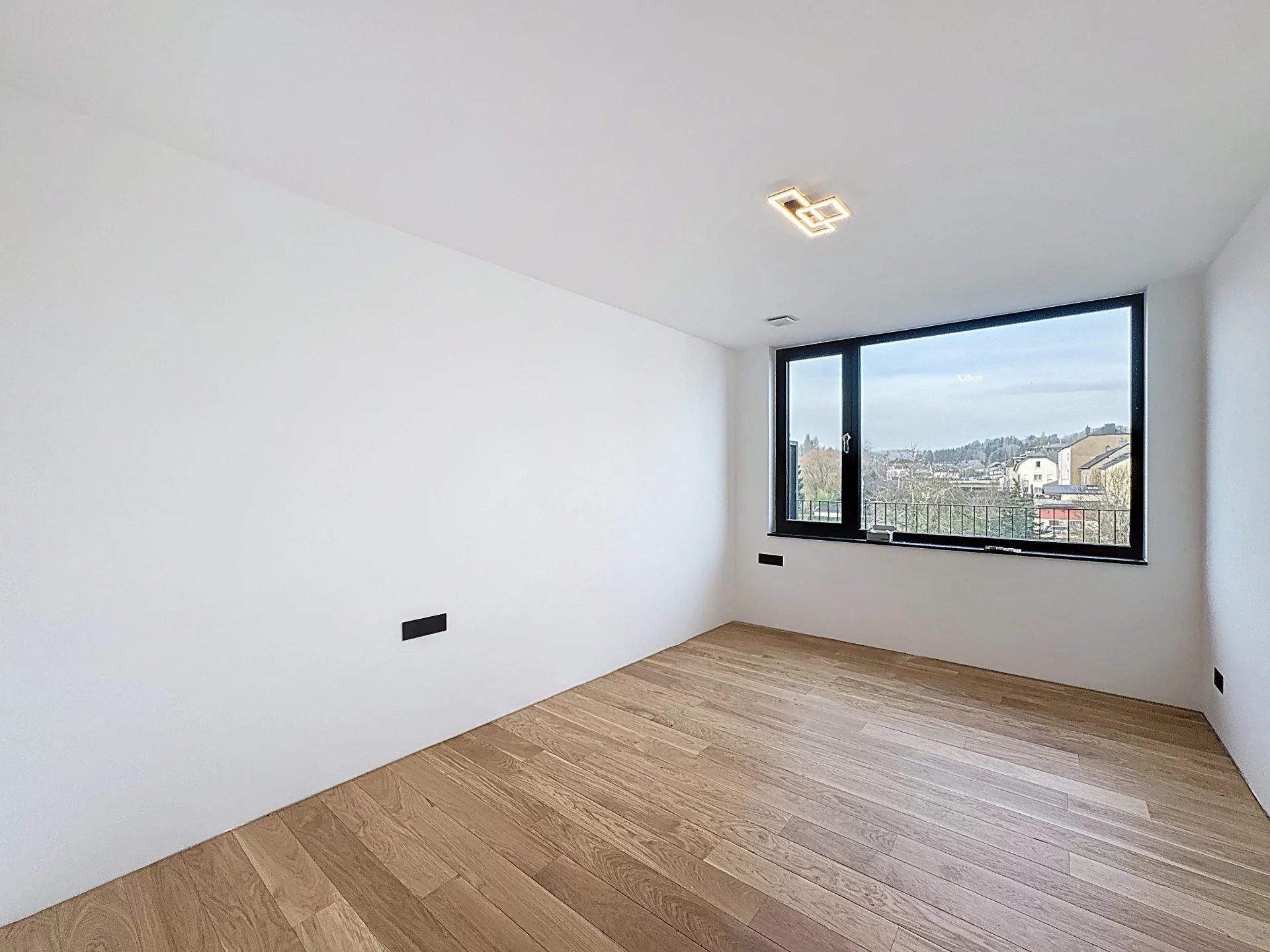 Penthouse - Top floor - Private elevator access - Vue 5