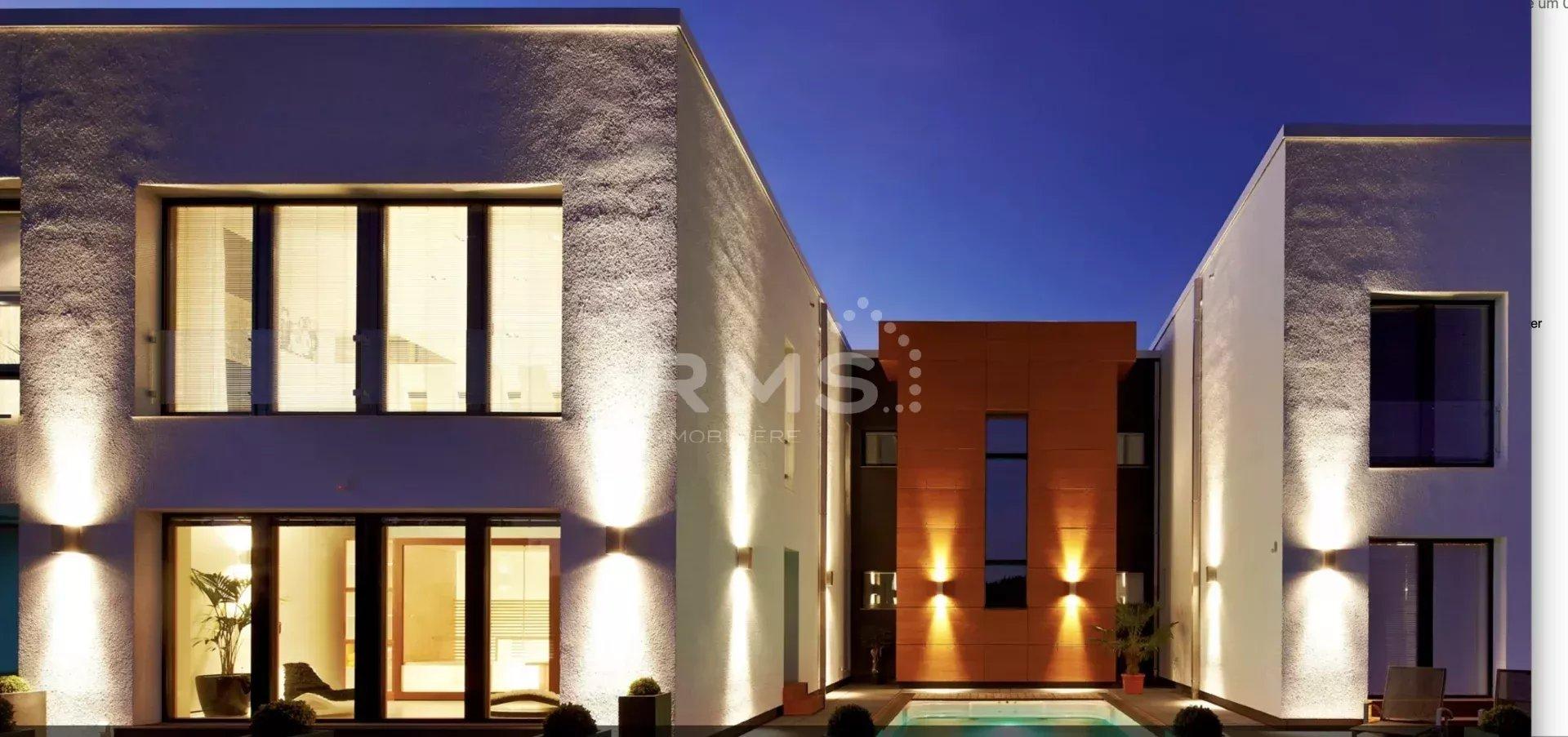 Exceptional villa in Roth an der Our - 18 rooms