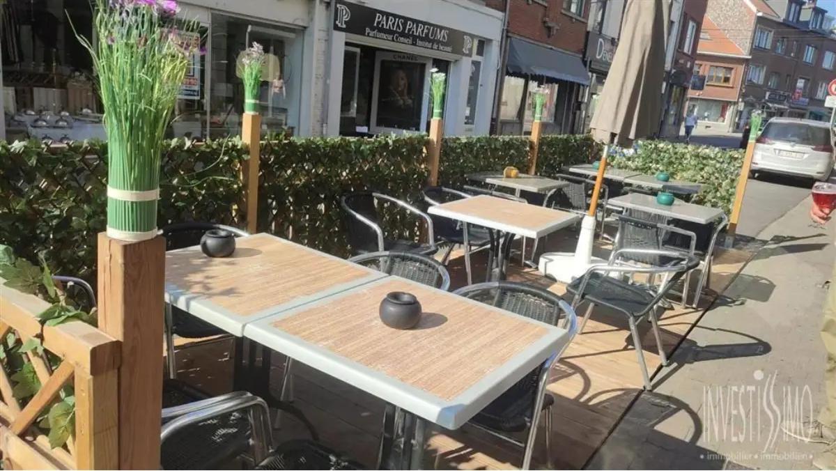 3-bedroom Commercial property in Enghien - Aanzicht 3