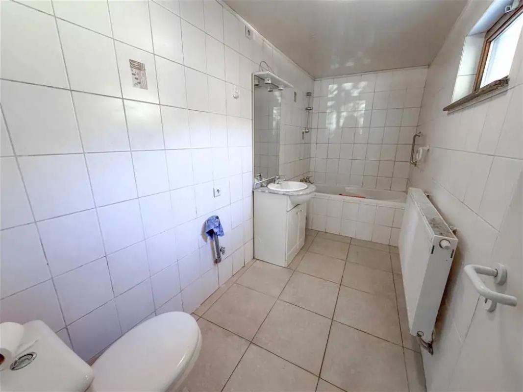 3-bedroom House in Marchienne-au-Pont - Aanzicht 5