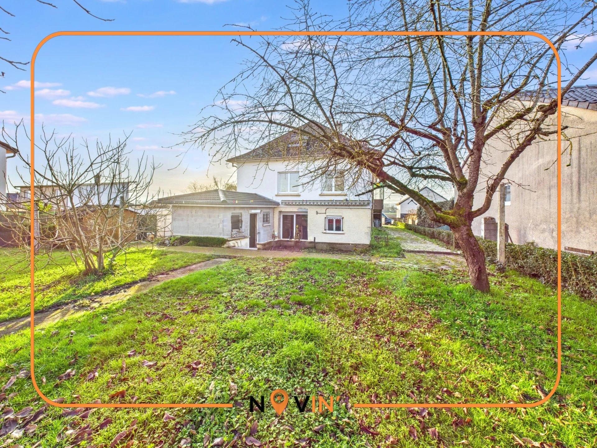 INCOME PROPERTY – 3 APARTMENTS + LARGE LOT - Vue 3