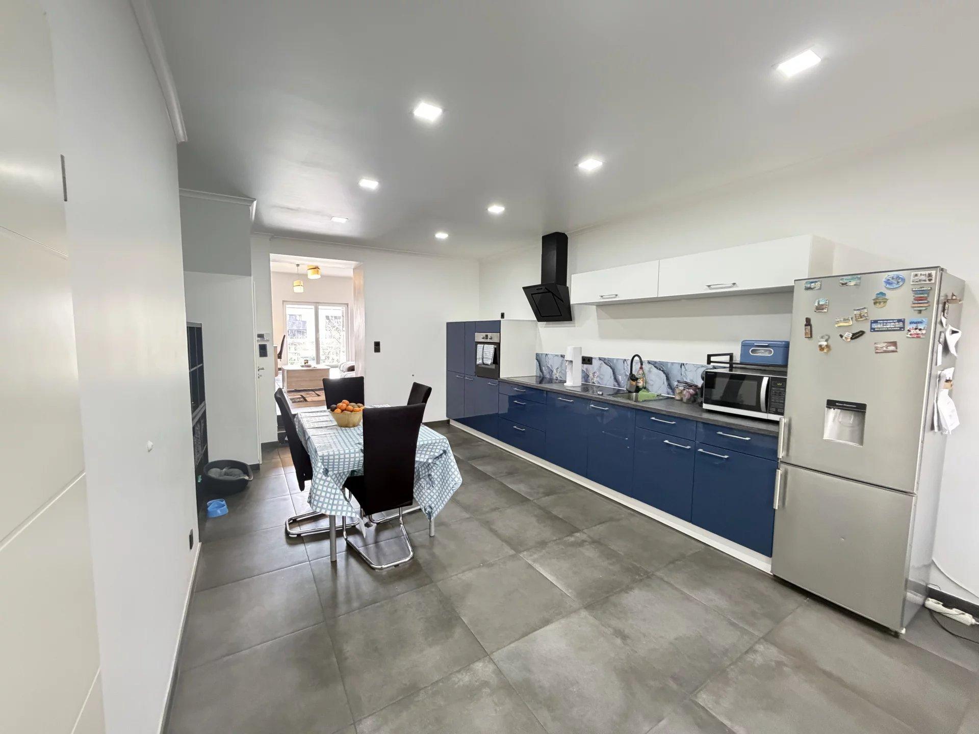 Maison mitoyenne spacieuse à vendre – Quartier calme - View 3