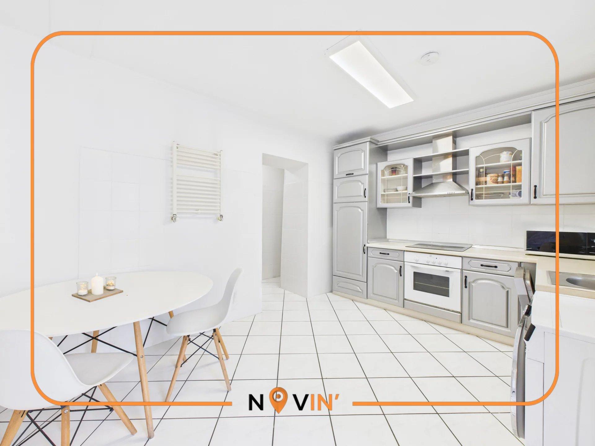 Triplex – Exceptional Location - Vue 2