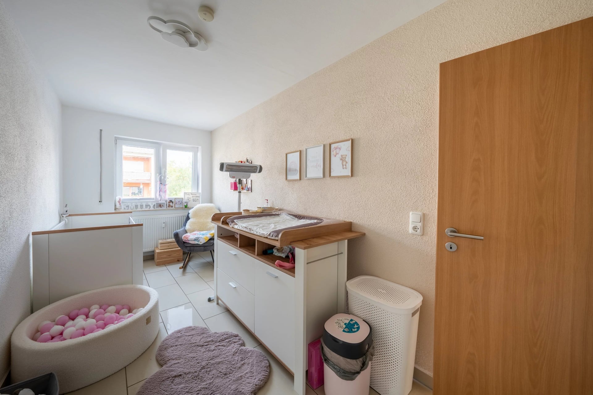 Spacious two-family house with great plot! - Mehr