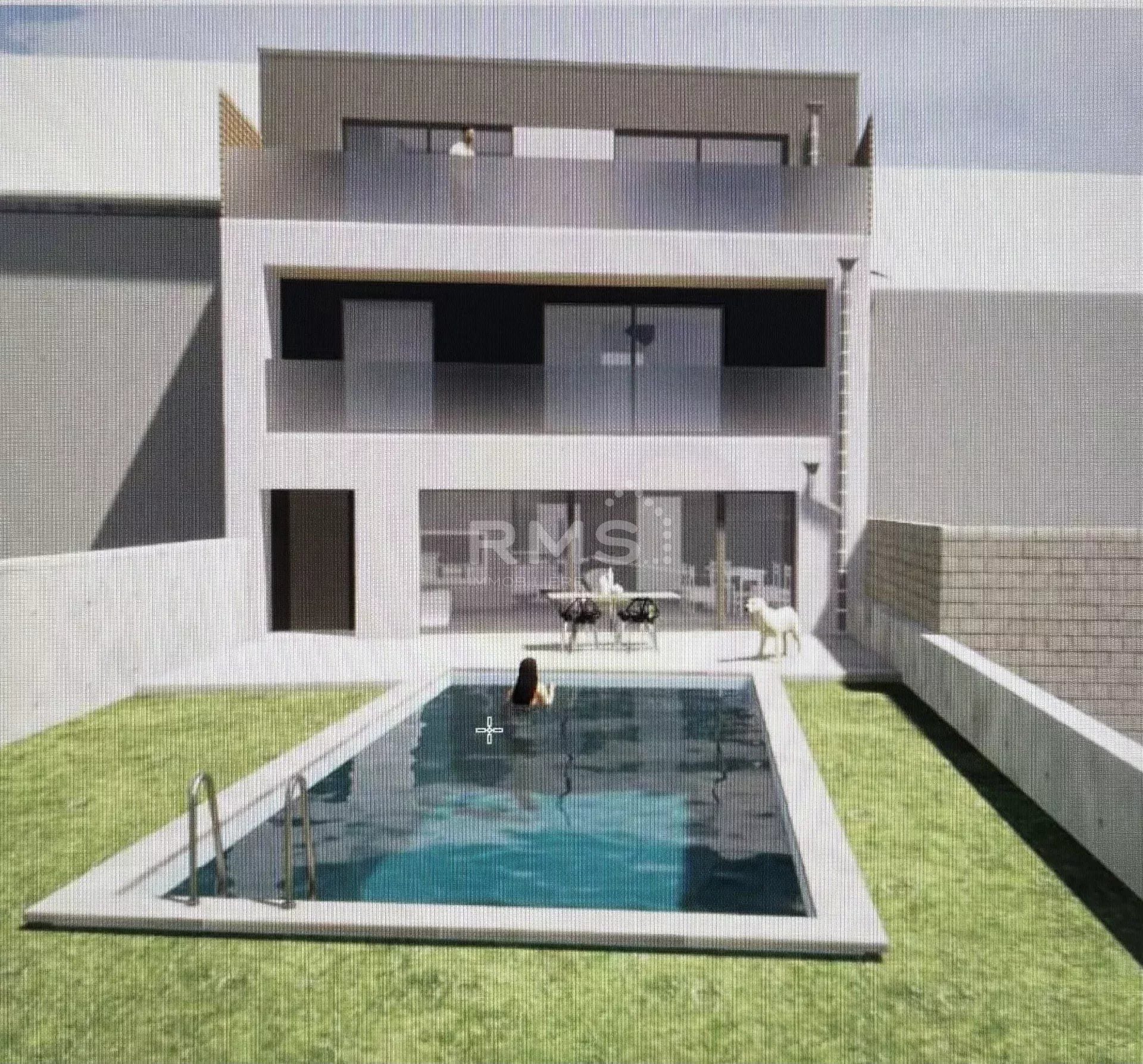 Kuća, zemljište 1000 m²