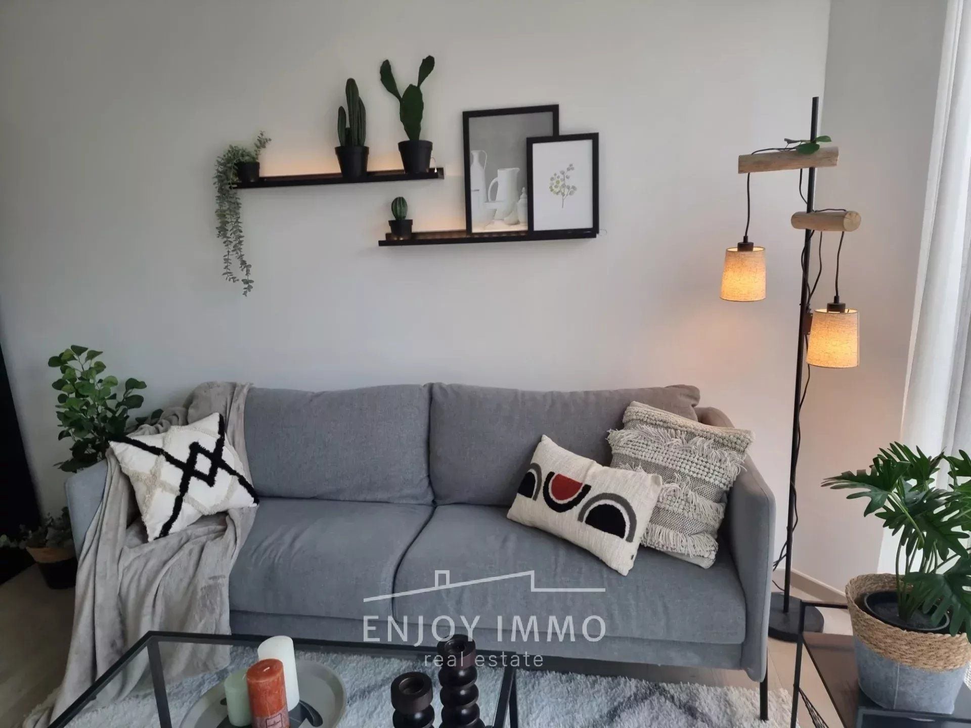 Furnished one-bedroom apartment with terrace - Aanzicht 2