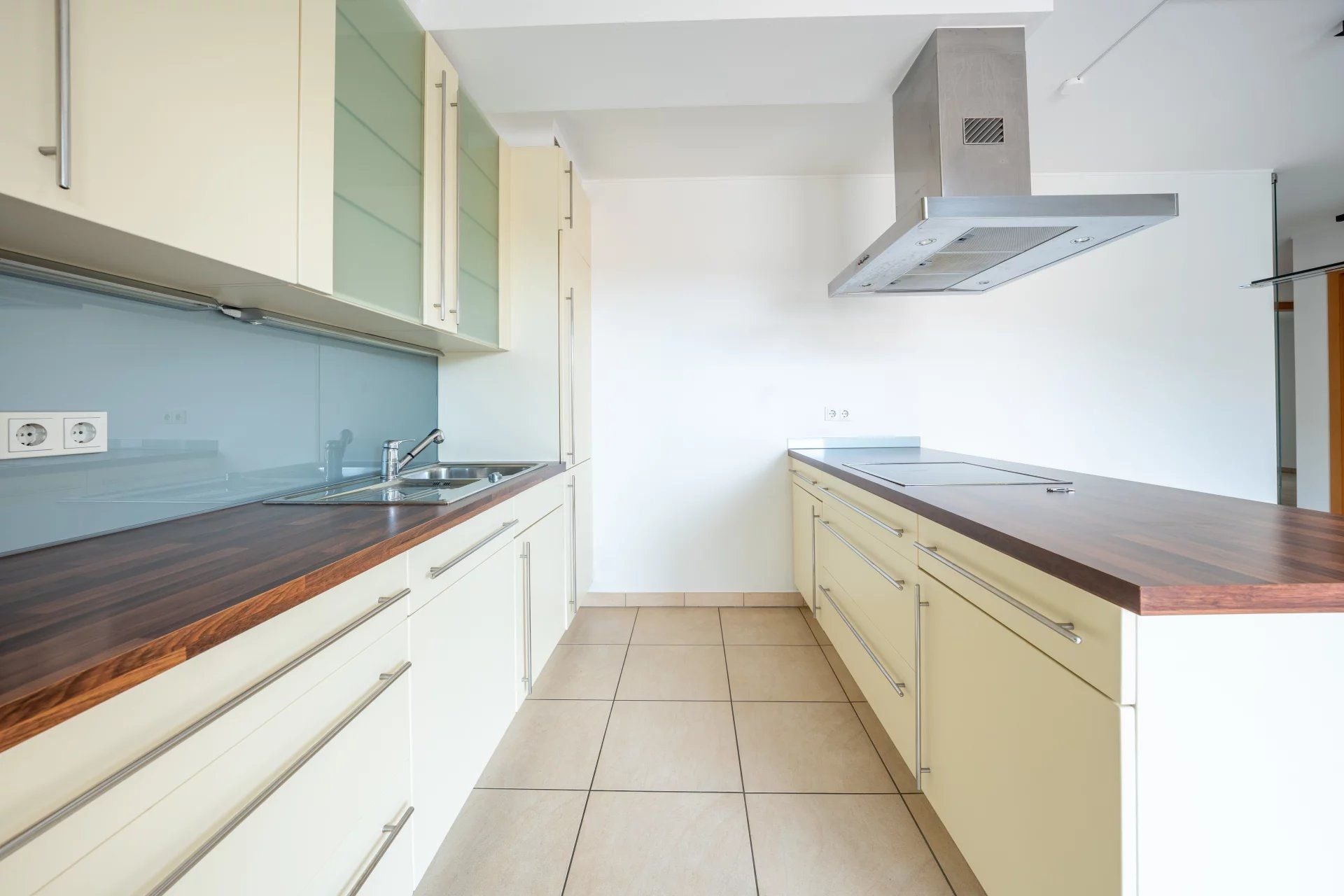 Schönes Wohnen in begehrter Grenzlage ! - Ansicht 4