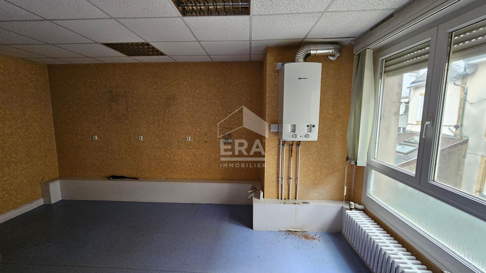 Commercial property in Longwy - Plus
