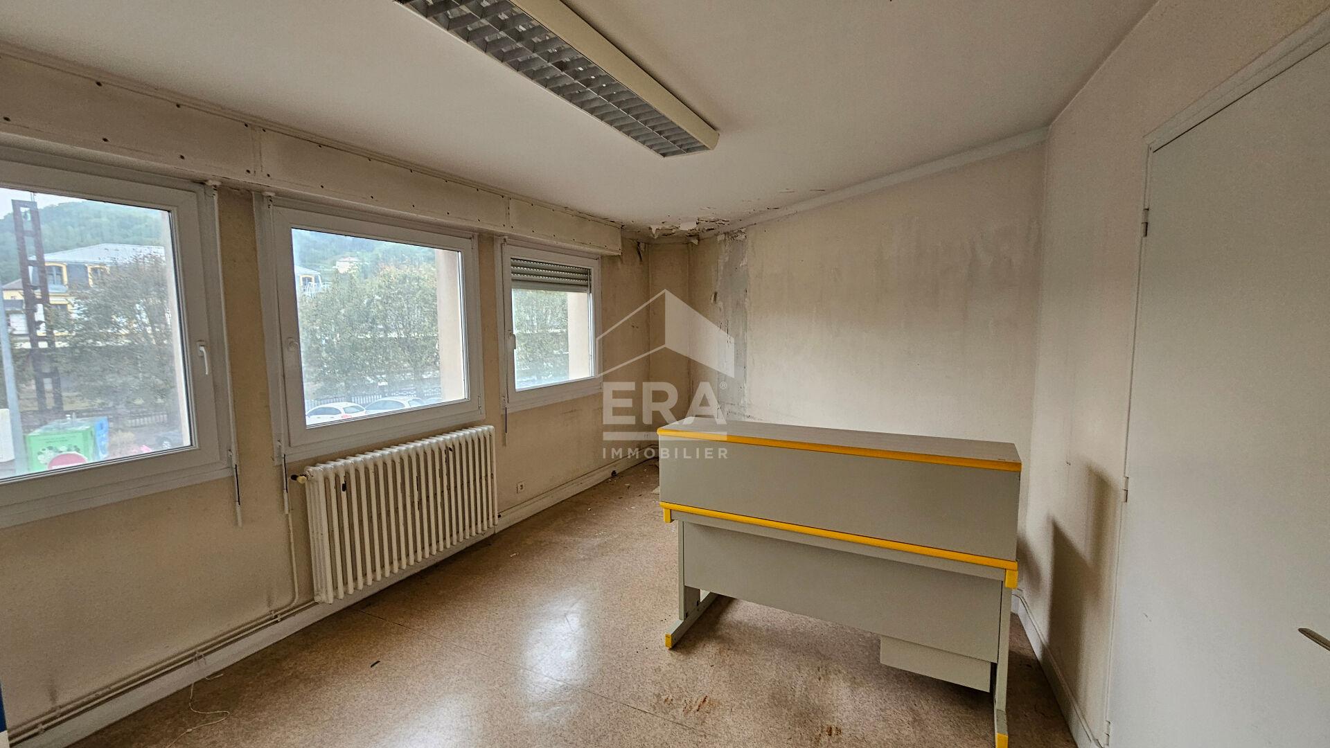 Commercial property in Longwy - Vue 3