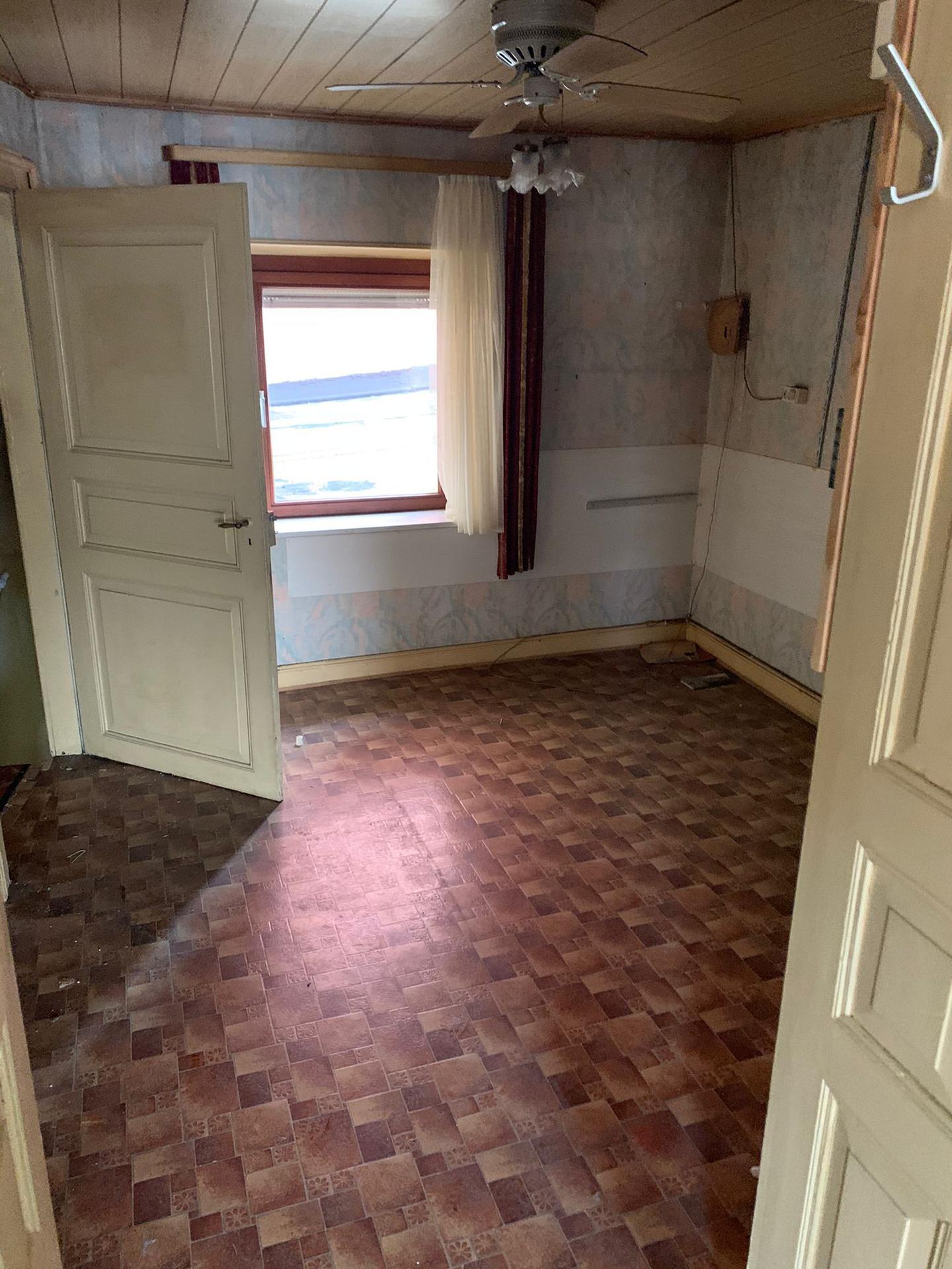 4-bedroom House in Dudelange - View 2
