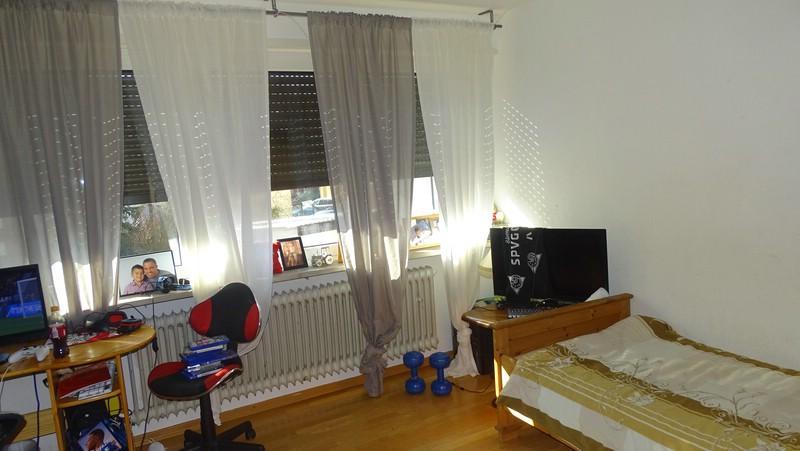 10-bedroom House in Merzig - View 3