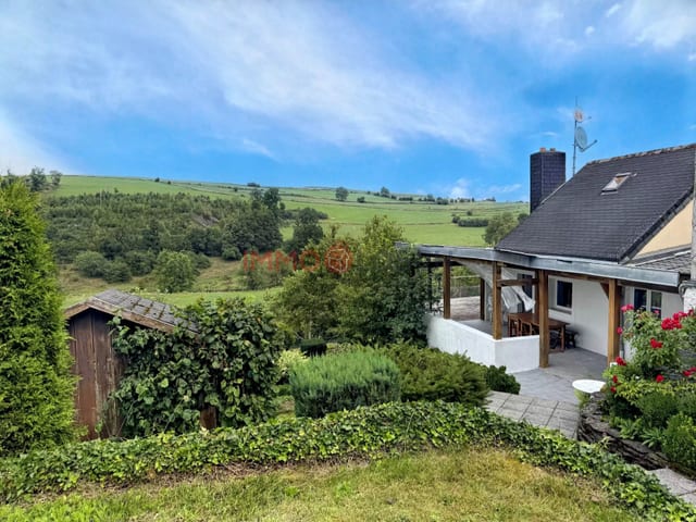 Semi-detached house in Niederwampach - photo 2