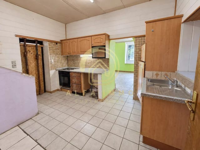 Maison à vendre à Lasauvage